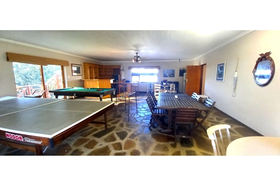 6 Bedroom Property for Sale in Brenton On Sea Western Cape